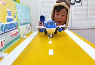 برنامه کودک اسباب بازی‌ها و رنگ‌ها / الکس سوار بر هواپیما و موشک 