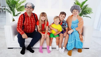 برنامه کودک دیانا و روما / یک روز با پدربزرگ و مادربزرگ 