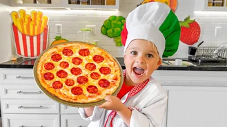 برنامه کودک ولاد و نیکی / کریس و مامان پختن پیتزا را یاد می گیرند