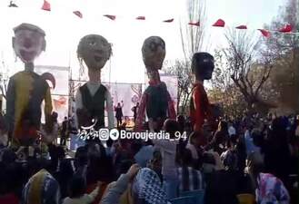 جشن مردمی نوروز درباغ فدک استان لرستان شهربوجردپاریس کوچولوی ایران